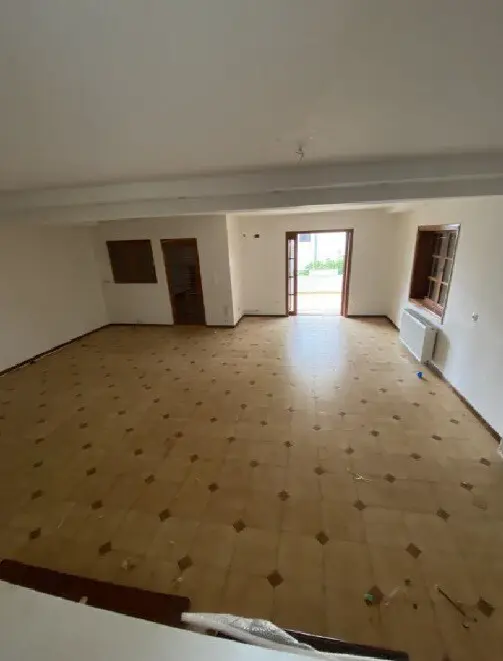 Detached House In Voula, Greece (308 M²)