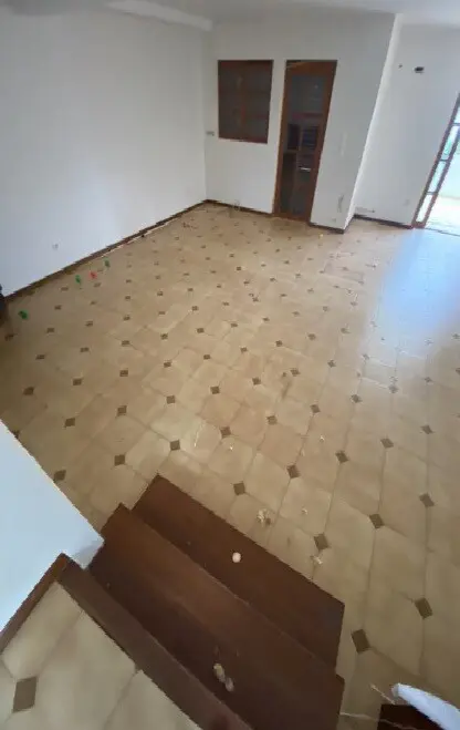 Detached House In Voula, Greece (308 M²)