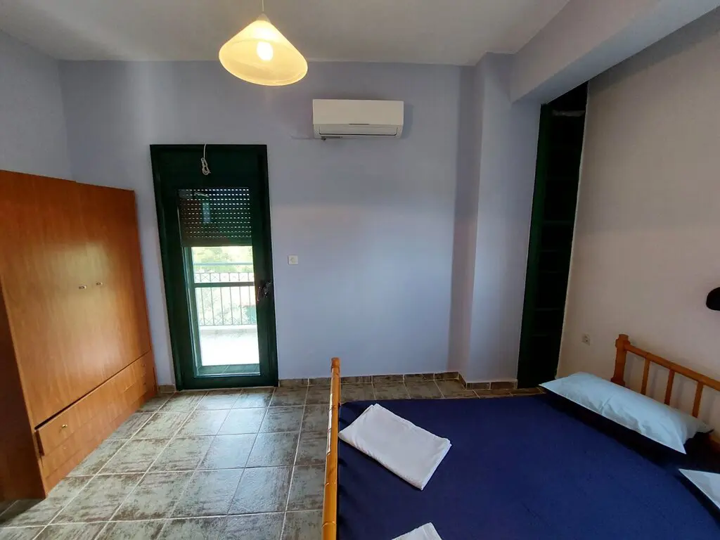 Detached House In Sithonia, Greece (160 M²)