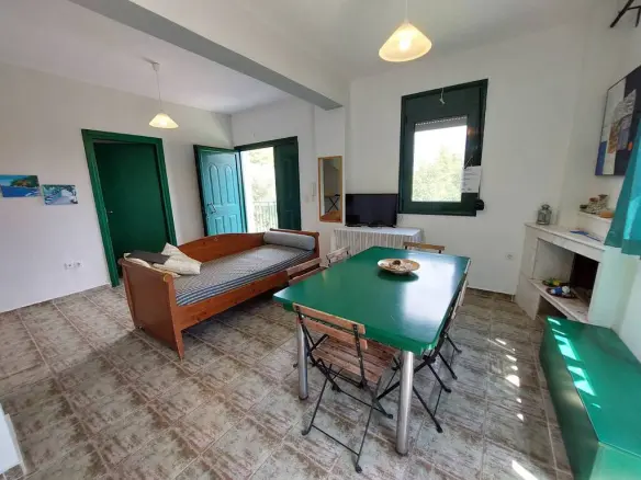Detached House In Sithonia, Greece (160 M²)