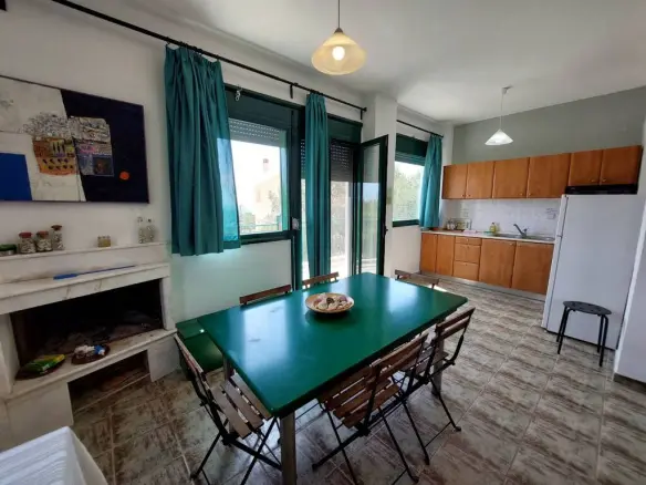 Detached House In Sithonia, Greece (160 M²)