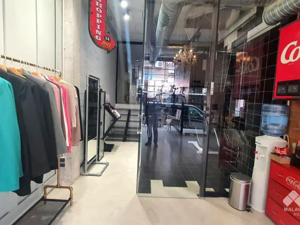 3-bedroom Shop In Alhaurín De La Torre, Spain (85 M²)