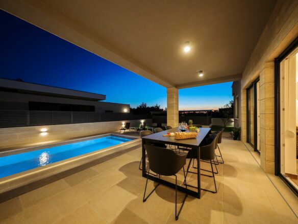 Modern Villa In Nin Near Zadar