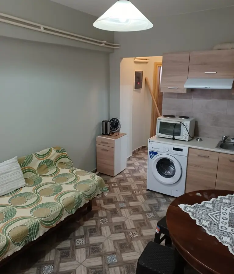 Building Of 343 M² In Athens