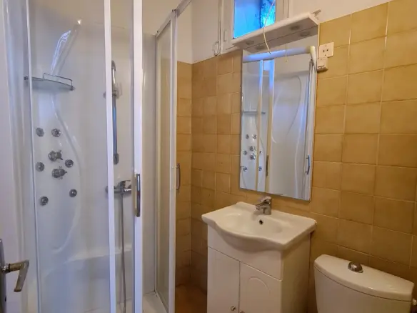 3-bedroom House In Cessenon Sur Orb, France (86 M²)