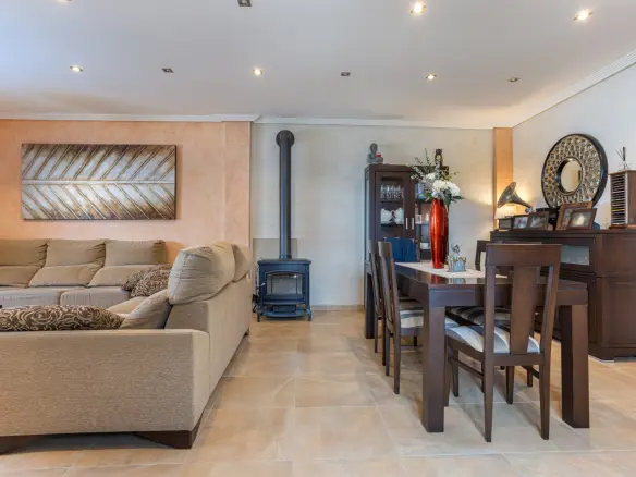 4-bedroom Detached Villa In Los Montesinos, Spain (417 M²)