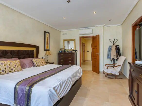 4-bedroom Detached Villa In Los Montesinos, Spain (417 M²)