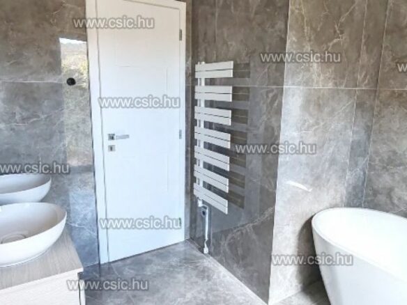 Semi-detached House With Panoramic Views In Budapest Ii A District Buda Hills