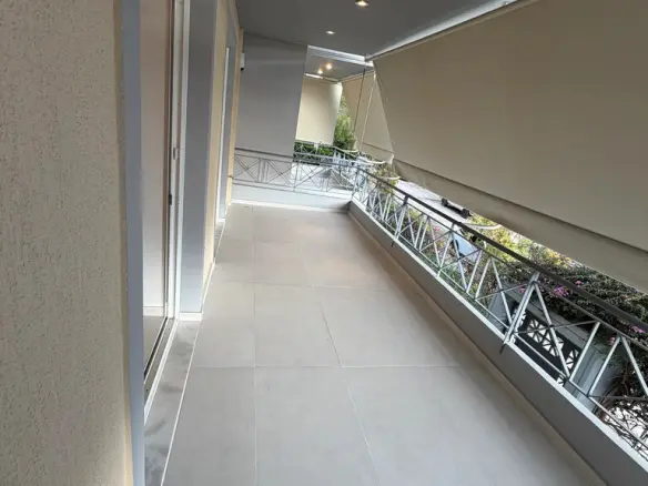 Flat Of 122 M² In Athens