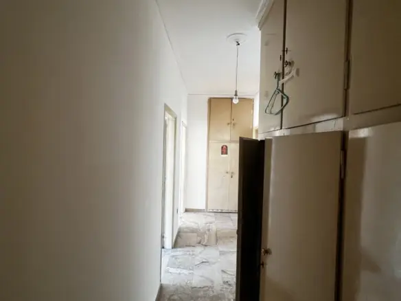3-bedroom Flat In Zografou, Greece (141 M²)