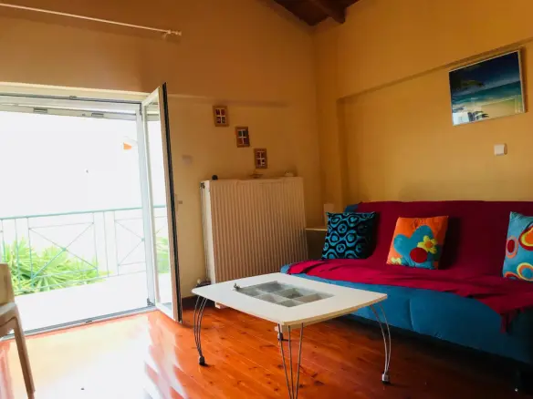 Detached House Of 150 M² With A Garden In Peloponnese