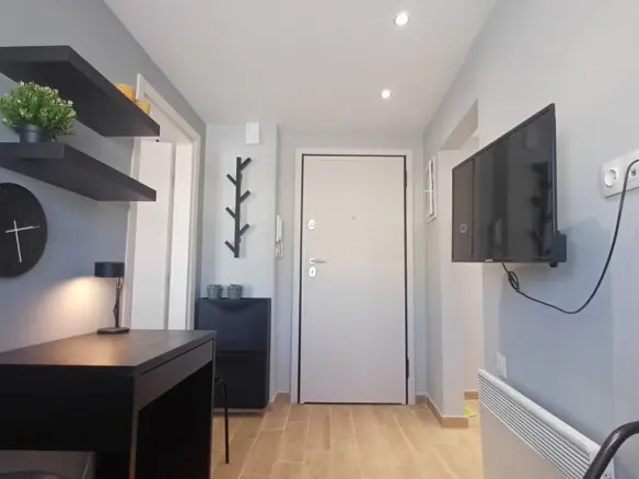 1-bedroom Flat In Center Of Thessaloniki, Greece (35 M²)