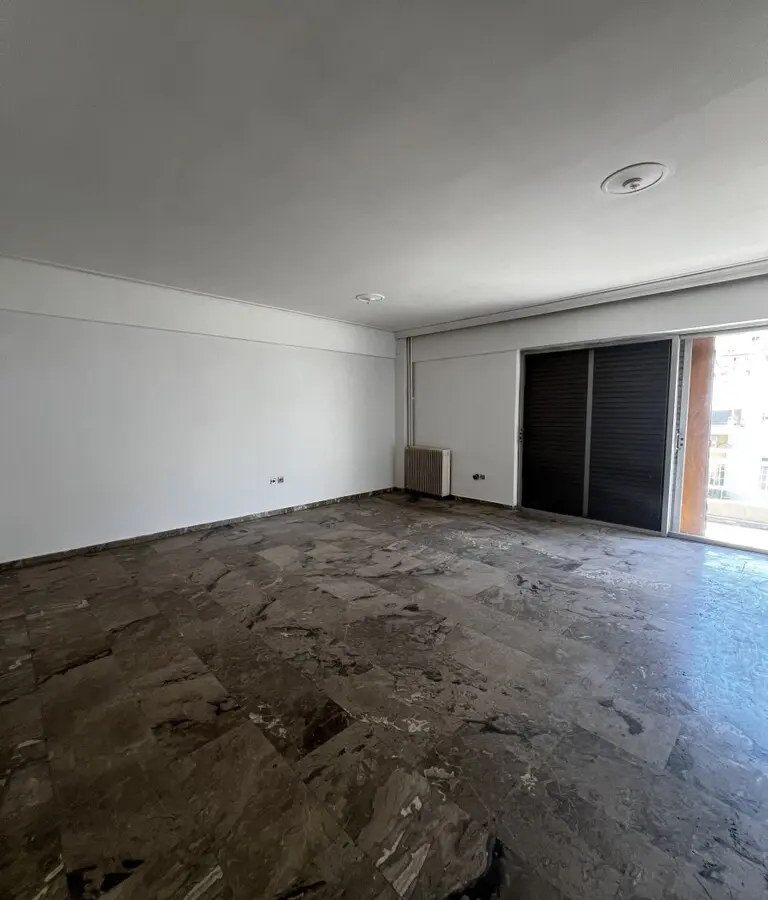 Flat Of 141 M² In Athens