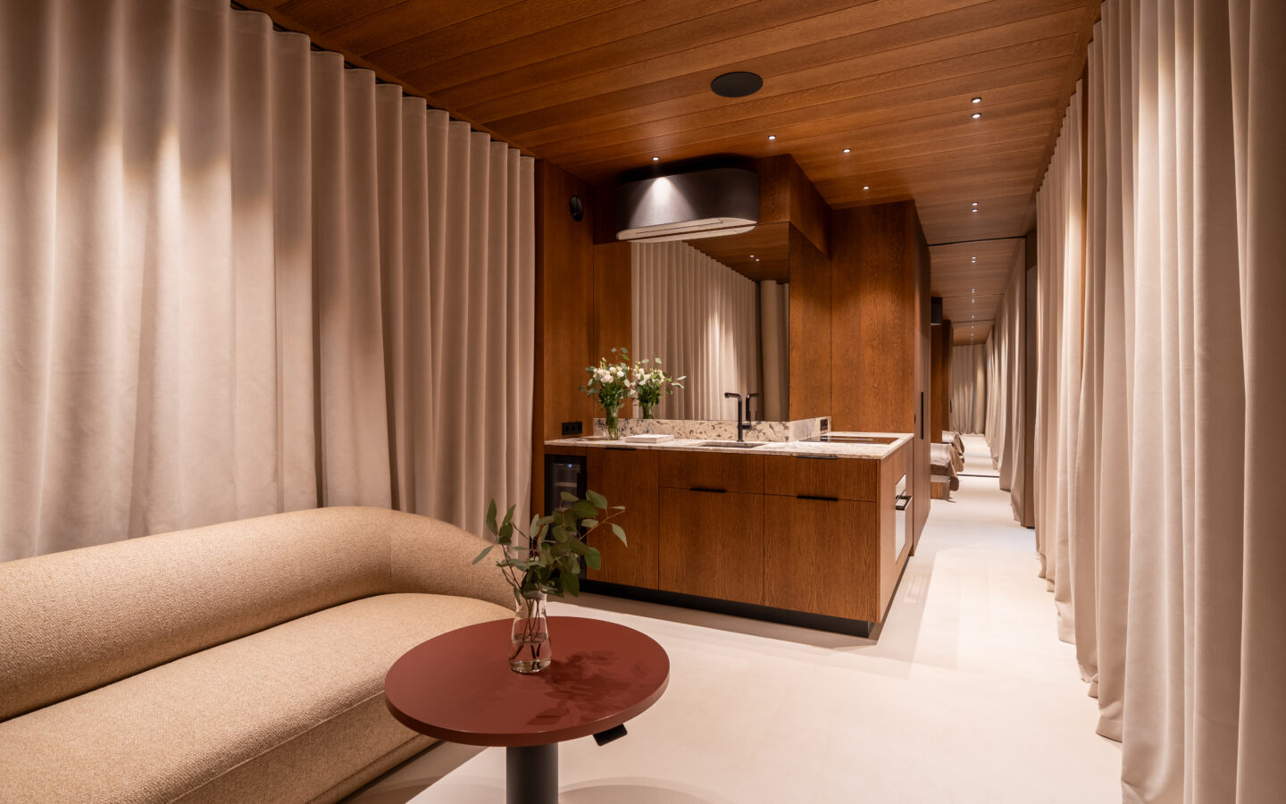 42 M² Premium Off-grid Cabin With Infinity Pool – Available For Immediate Delivery Across Europe