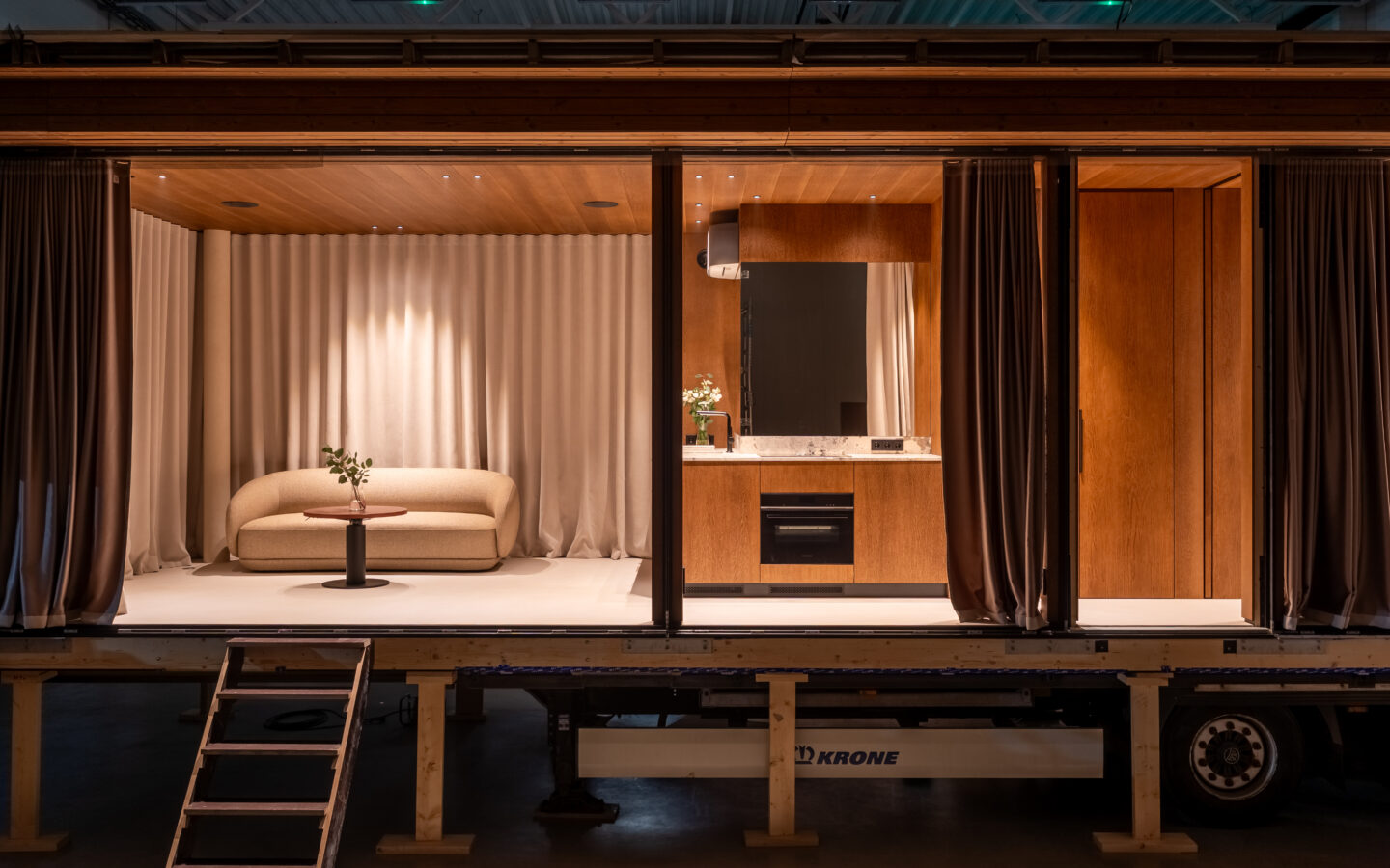 42 M² Premium Off-grid Cabin With Infinity Pool – Available For Immediate Delivery Across Europe