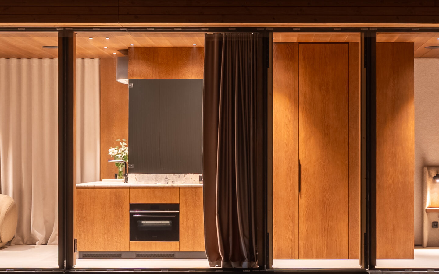 42 M² Premium Off-grid Cabin With Infinity Pool – Available For Immediate Delivery Across Europe