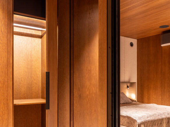 42 M² Premium Off-grid Cabin With Infinity Pool – Available For Immediate Delivery Across Europe