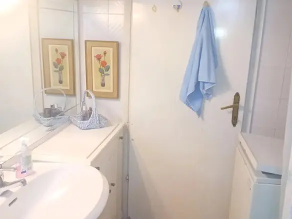 2-bedroom Flat In 40 Ekklisies – Evaggelistria, Greece (76 M²)