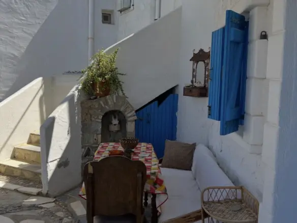 Detached House In Timpaki, Greece (33 M²)