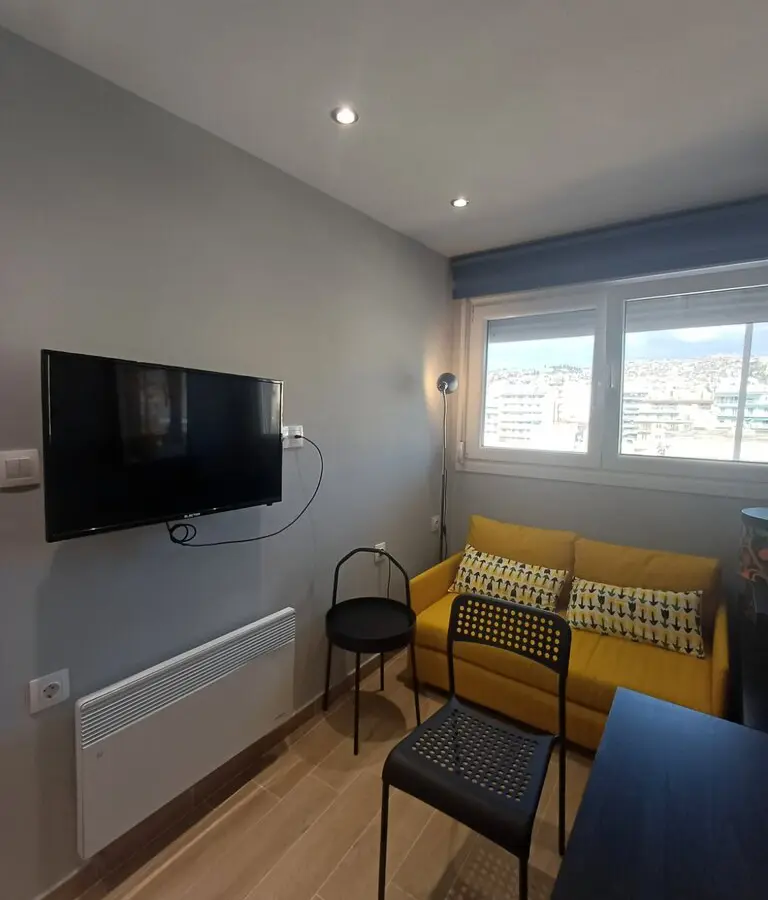 1-bedroom Flat In Center Of Thessaloniki, Greece (35 M²)