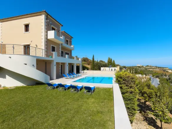 5-bedroom Villa In Heraclion Cretes, Greece (380 M²)