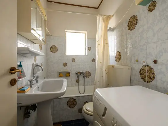 For Sale Flat 51 M² In Attica