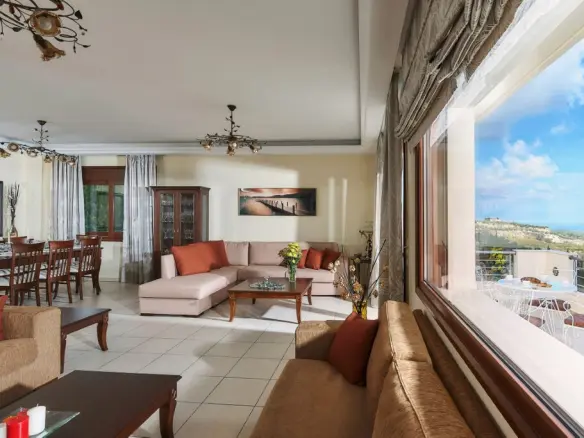 5-bedroom Villa In Heraclion Cretes, Greece (380 M²)