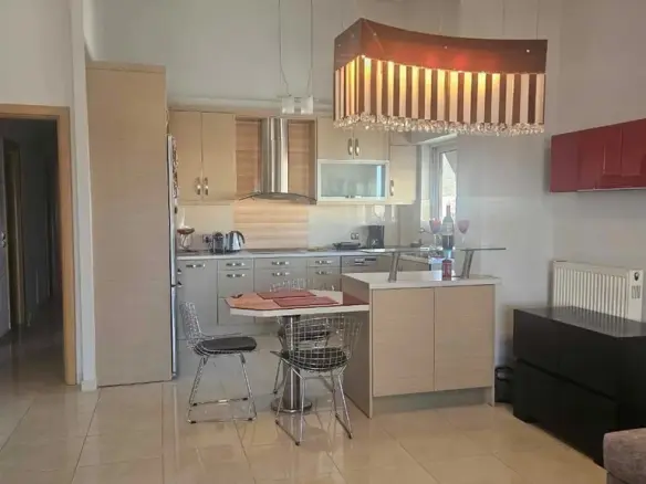 Flat Of 110 M² In Athens
