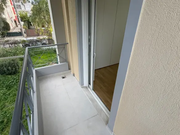 Flat Of 122 M² In Athens