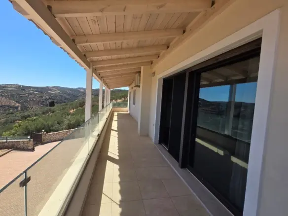 5-bedroom Villa In Archanes, Greece (360 M²)