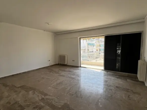 3-bedroom Flat In Zografou, Greece (141 M²)