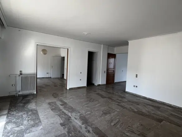 3-bedroom Flat In Zografou, Greece (141 M²)