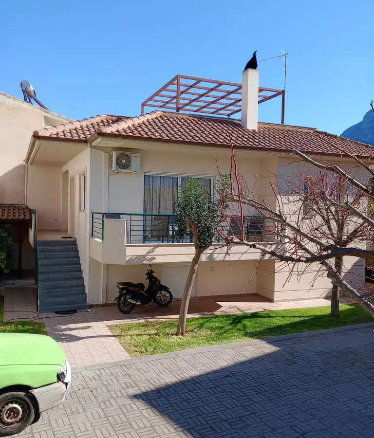 2-bedroom Detached House In Diakopto, Greece (140 M²)