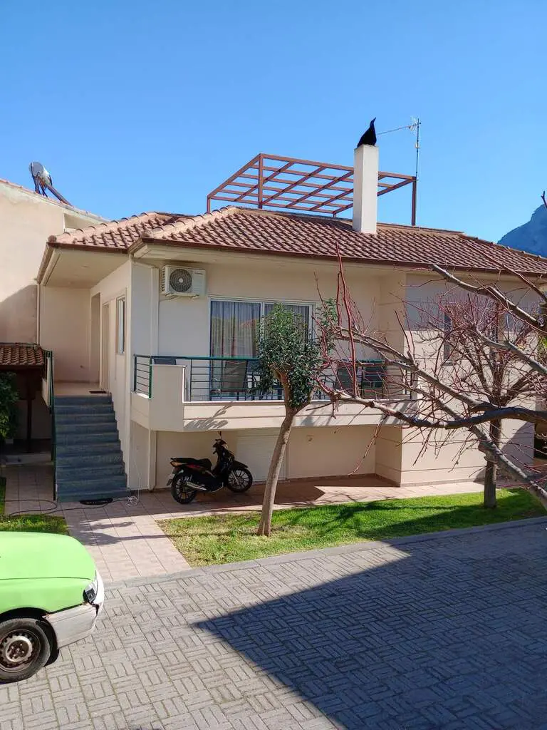 2-bedroom Detached House In Diakopto, Greece (140 M²)
