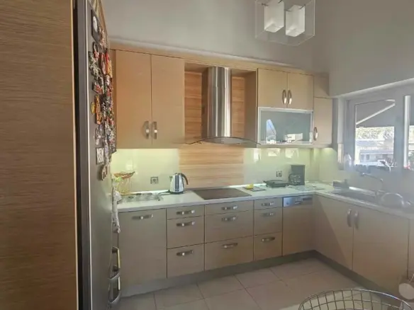 Flat Of 110 M² In Athens