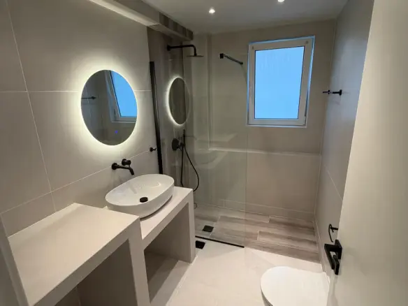 Flat Of 122 M² In Athens