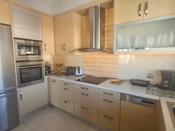 Flat Of 110 M² In Athens