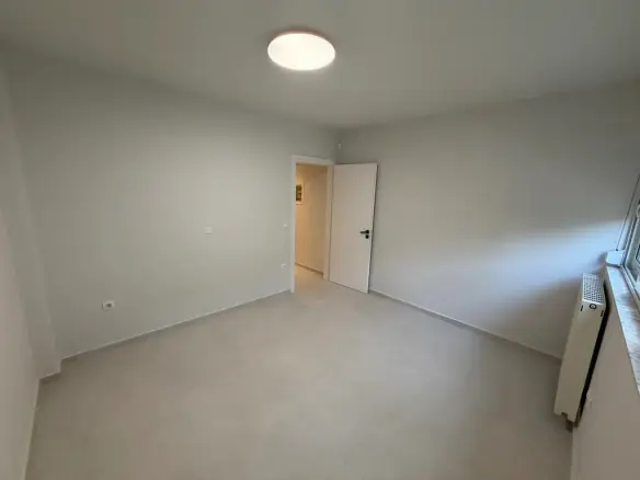 Flat Of 122 M² In Athens