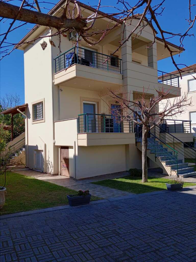 2-bedroom Detached House In Diakopto, Greece (140 M²)