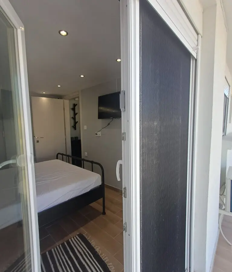1-bedroom Flat In Center Of Thessaloniki, Greece (35 M²)