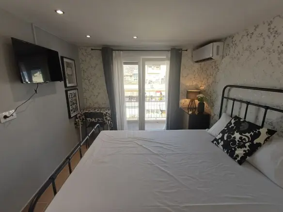 1-bedroom Flat In Center Of Thessaloniki, Greece (35 M²)