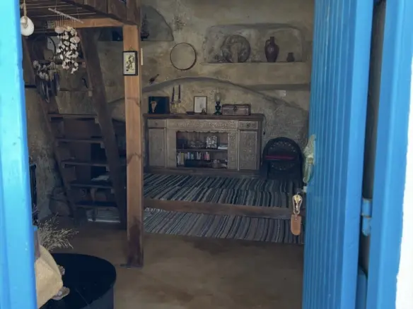 Detached House In Timpaki, Greece (33 M²)