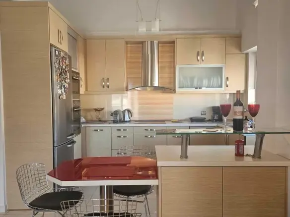 Flat Of 110 M² In Athens