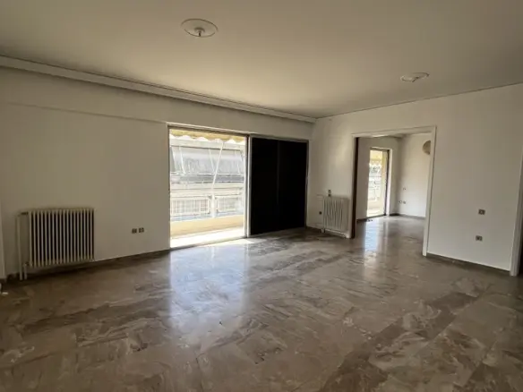 3-bedroom Flat In Zografou, Greece (141 M²)