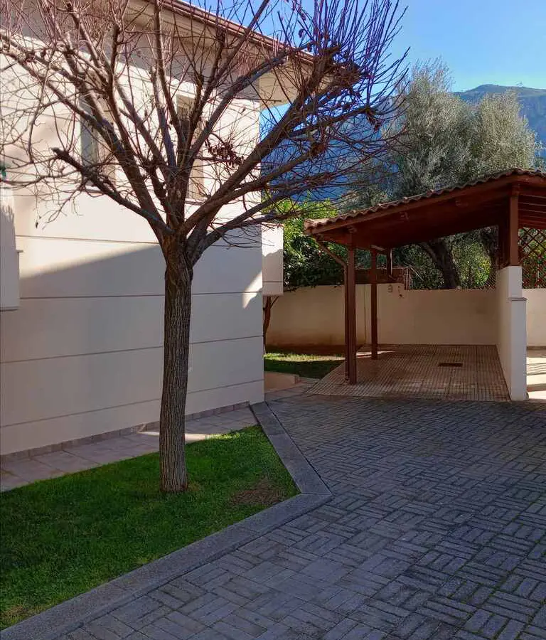2-bedroom Detached House In Diakopto, Greece (140 M²)