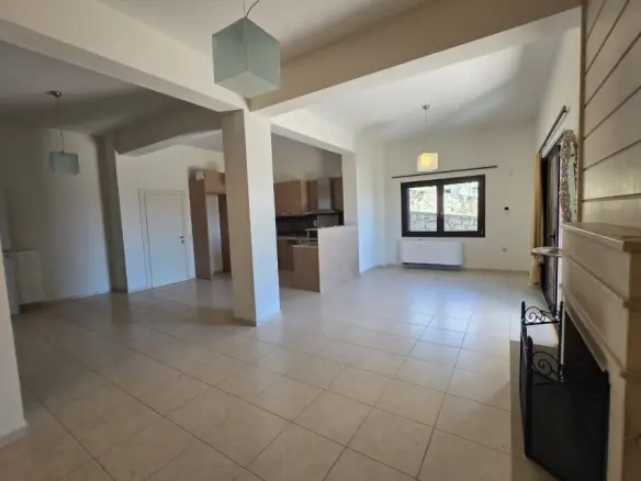 5-bedroom Villa In Archanes, Greece (360 M²)