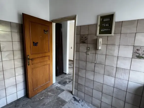 3-bedroom Flat In Zografou, Greece (141 M²)