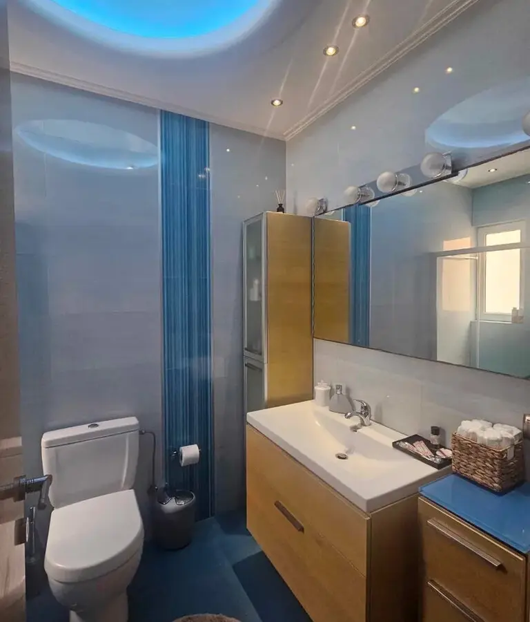 Flat Of 110 M² In Athens