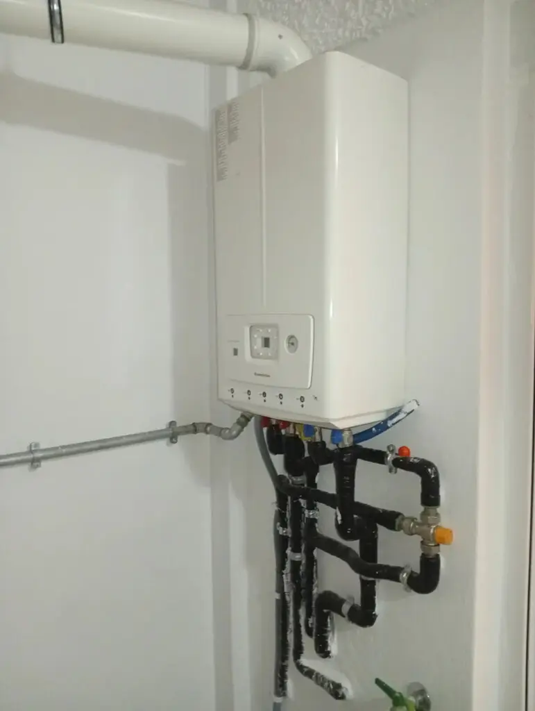 2-bedroom Flat In Kalamaria, Greece (80 M²)