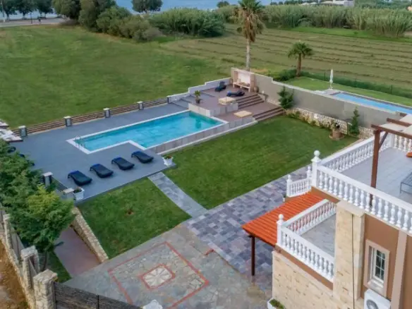 Villa In Platanias, Greece (480 M²)